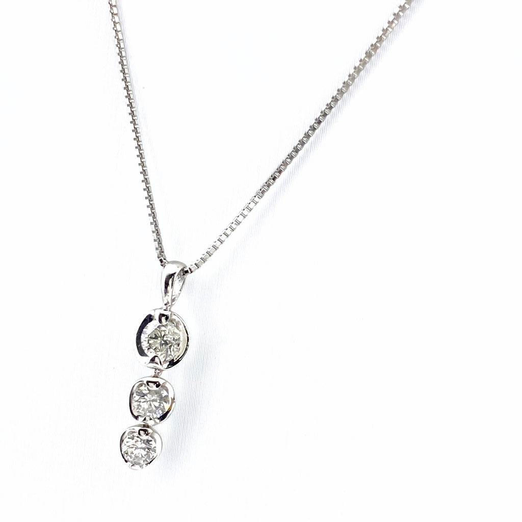 メレダイヤ デザインネックレス プラチナ ペンダント ネックレス Pt900 Pt850 ダイヤモンド レディース 【中古】nbjwl