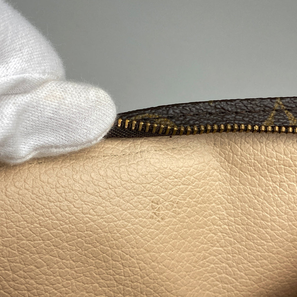 ルイ・ヴィトン ポッシュ トワレット 26 小物入れ クラッチバッグ 化粧ポーチ モノグラム ブラウン M47542 レディース 【中古】brbag