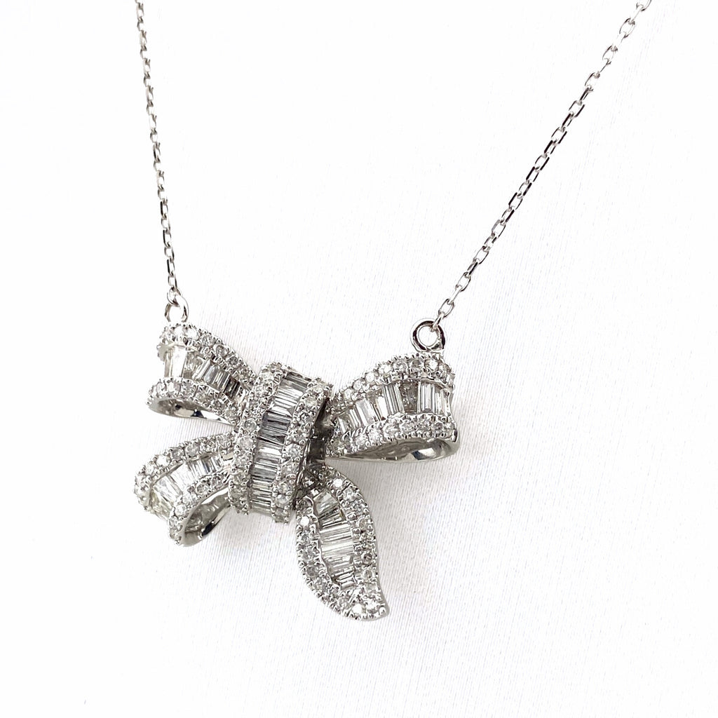 リボンモチーフ デザインネックレス WG ホワイトゴールド ペンダント ネックレス K18 WG ダイヤモンド レディース 【中古】nbjwl