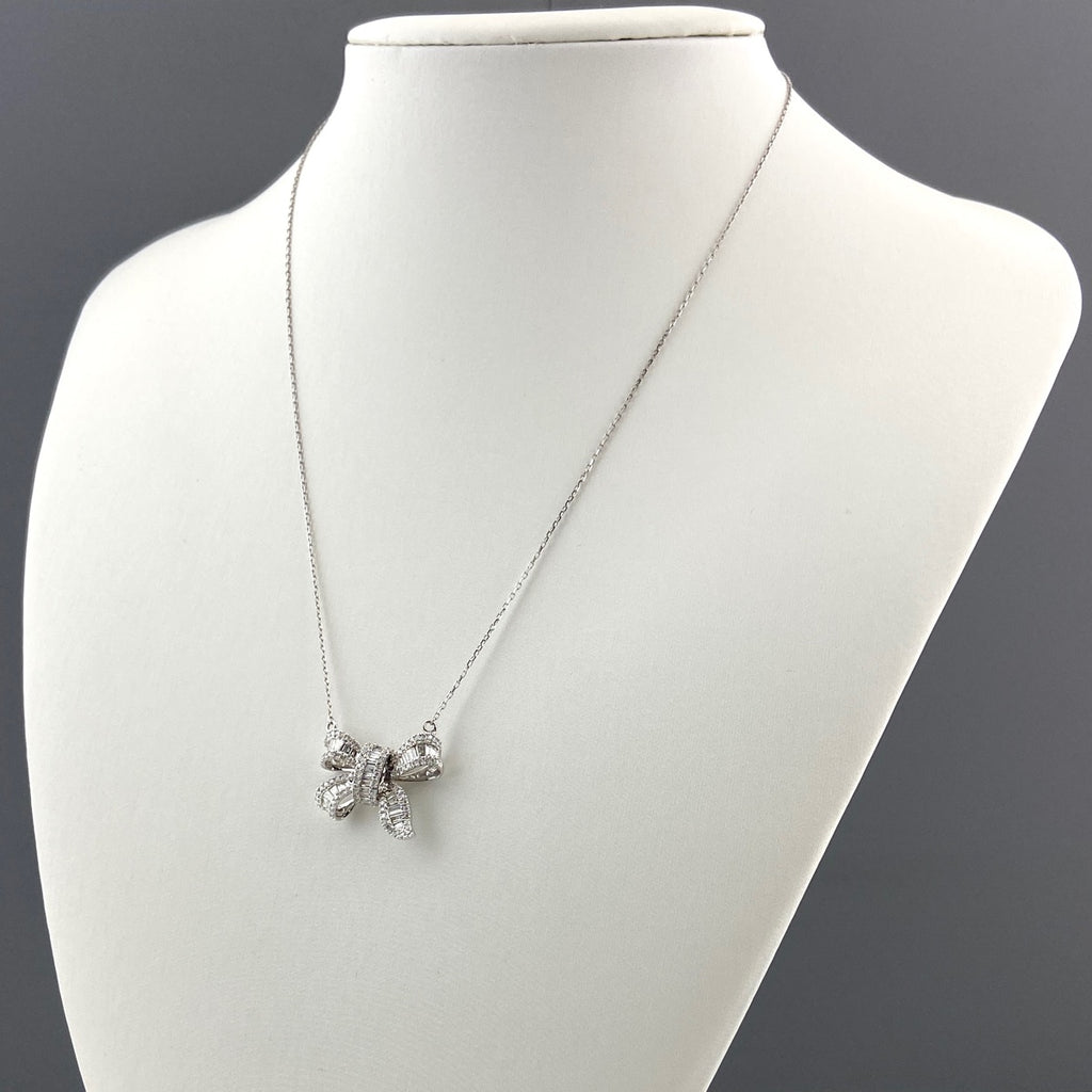 リボンモチーフ デザインネックレス WG ホワイトゴールド ペンダント ネックレス K18 WG ダイヤモンド レディース 【中古】nbjwl