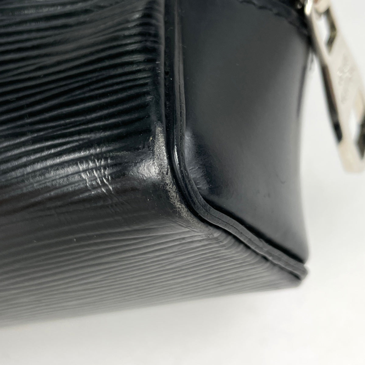 ルイ・ヴィトン ネオ オッシュ クラッチバッグ セカンドバッグ エピ