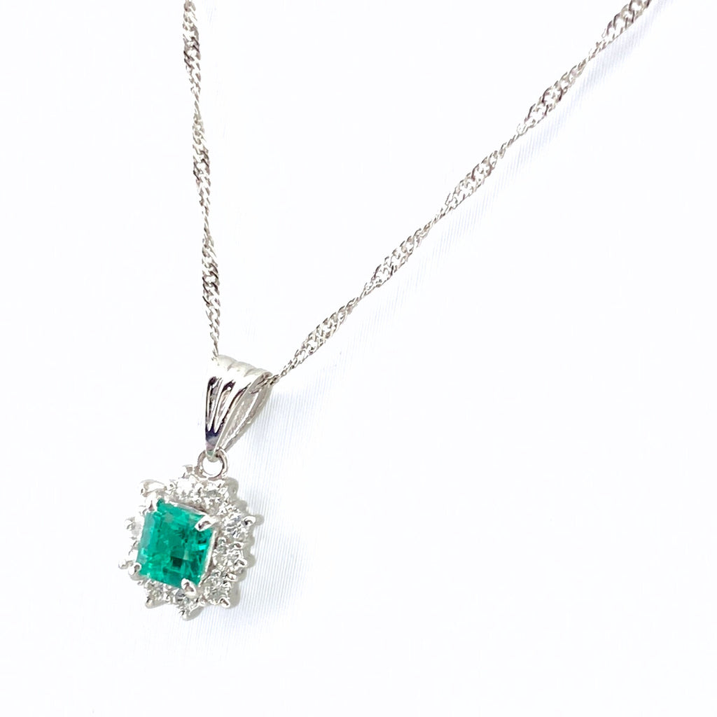 エメラルド デザインネックレス プラチナ ペンダント ネックレス Pt900 Pt850 エメラルド レディース 【中古】nbjwl