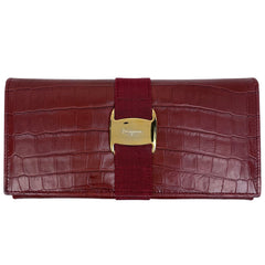 サルヴァトーレフェラガモ ヴァラリボン 長財布 札入れ 小銭入れ 長財布 レザー レッド レディース 【中古】brbag