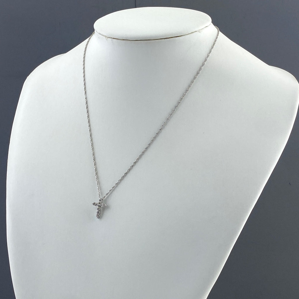 クロスモチーフ デザインネックレス プラチナ ペンダント メレダイヤ 十字架 ネックレス Pt900 Pt850 ダイヤモンド レディース 【中古】nbjwl