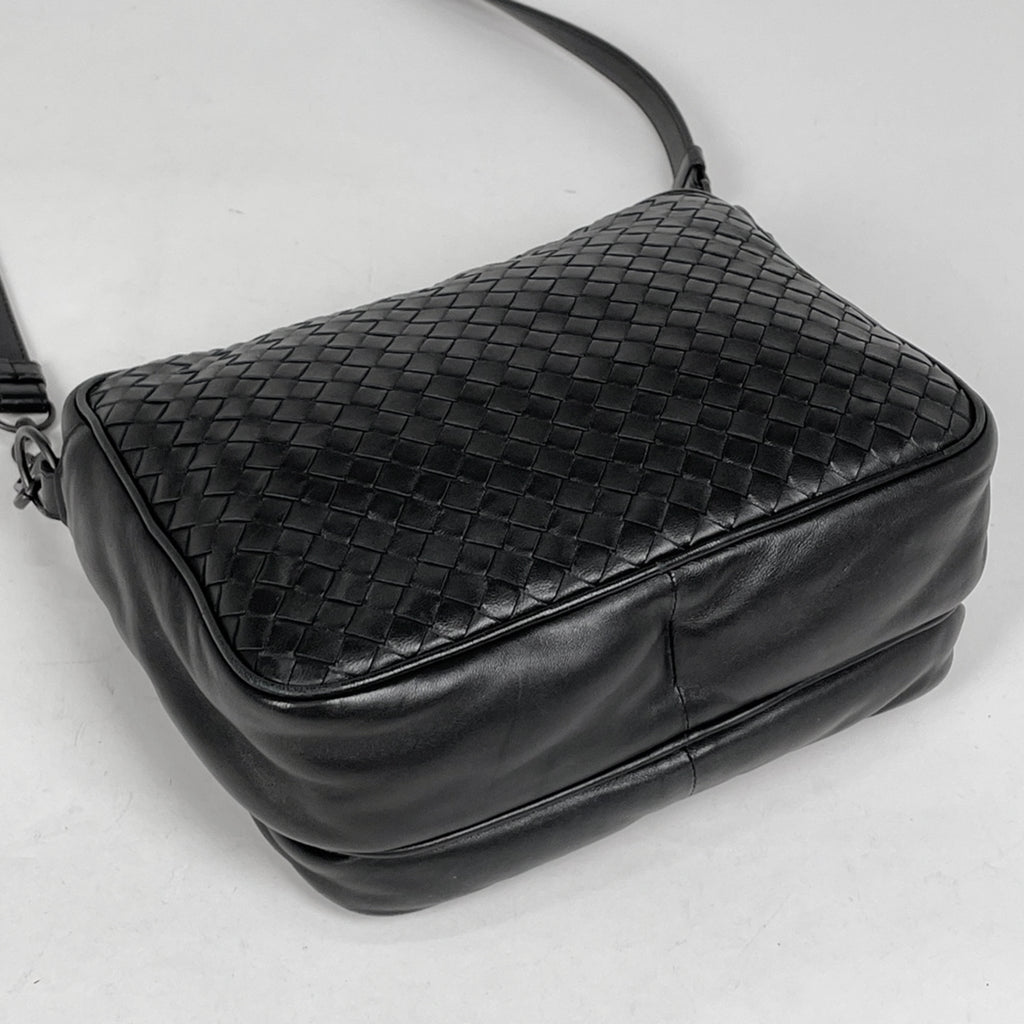ボッテガヴェネタ イントレチャート ショルダーバッグ 斜め掛け ショルダーバッグ レザー ブラック レディース 【中古】brbag