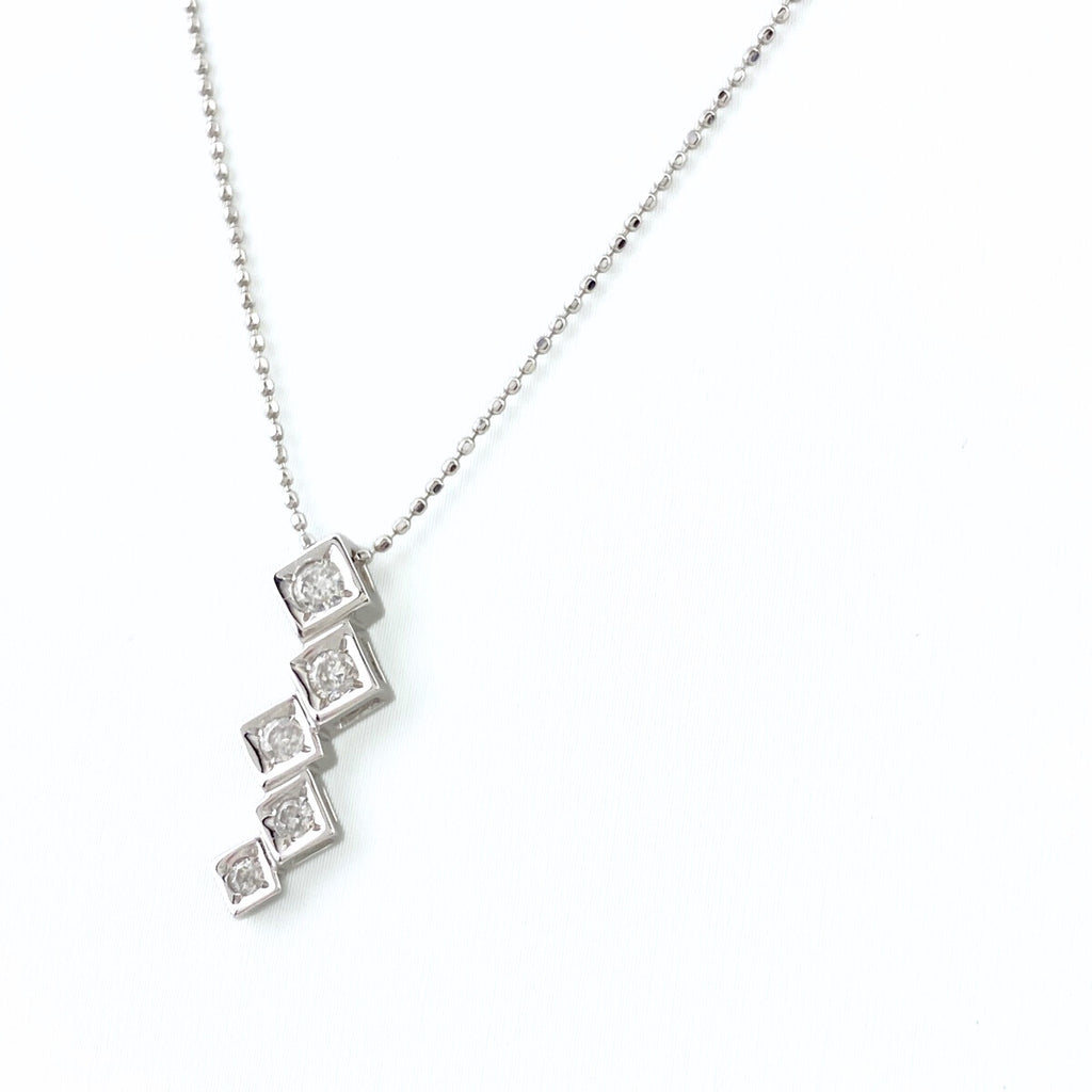 メレダイヤ デザインネックレス WG ホワイトゴールド ペンダント ネックレス K18 WG ダイヤモンド レディース 【中古】nbjwl