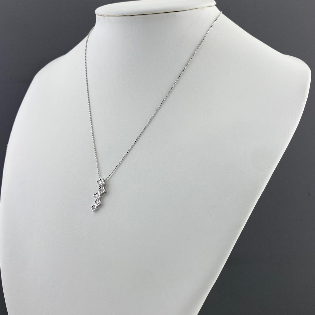 メレダイヤ デザインネックレス WG ホワイトゴールド ペンダント ネックレス K18 WG ダイヤモンド レディース 【中古】nbjwl