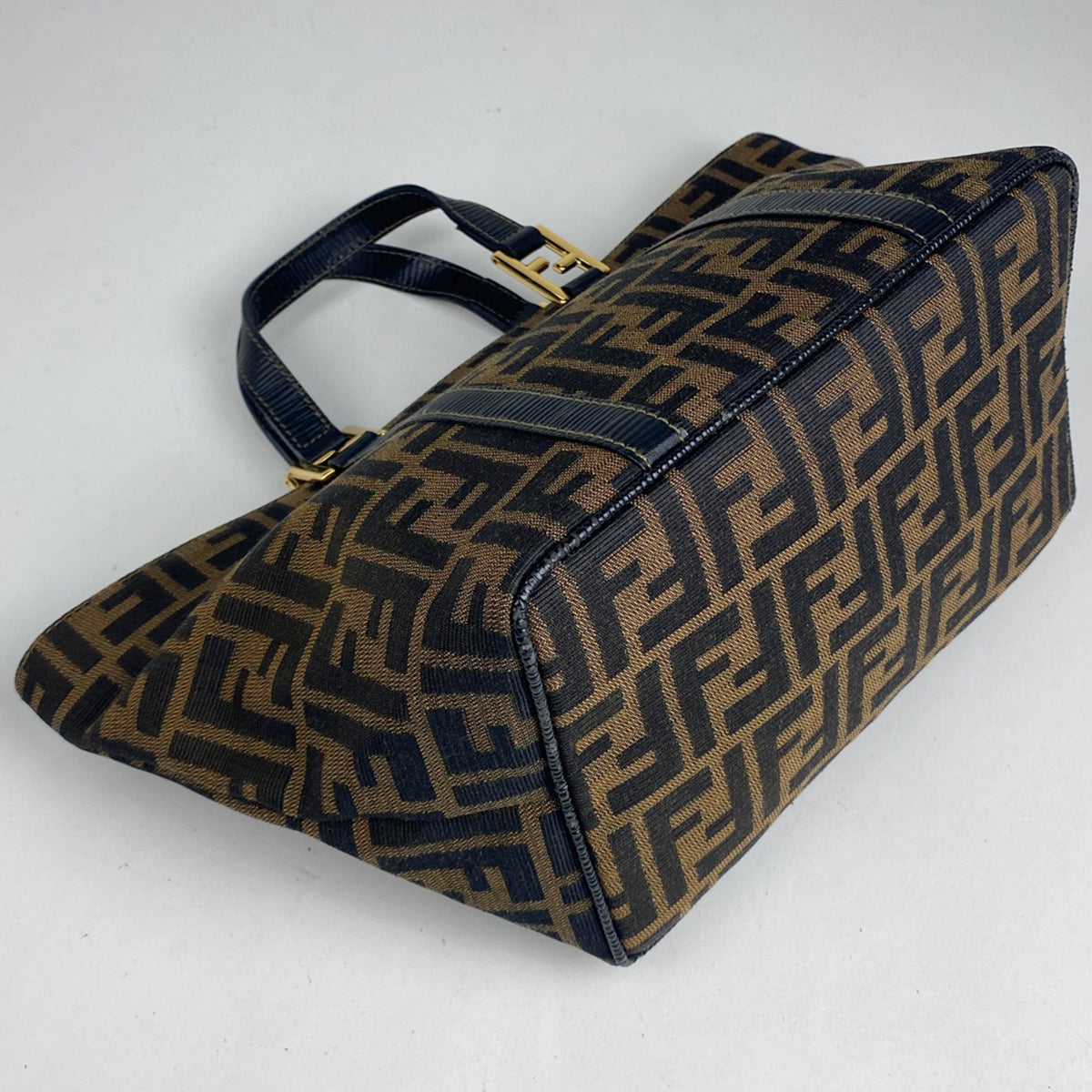FENDI フェンディ 金具 ズッカ柄 ハンドバッグ トートバッグ 楽天市場】【バッグ】FENDI フェンディ ズッキーノ ズッカ柄