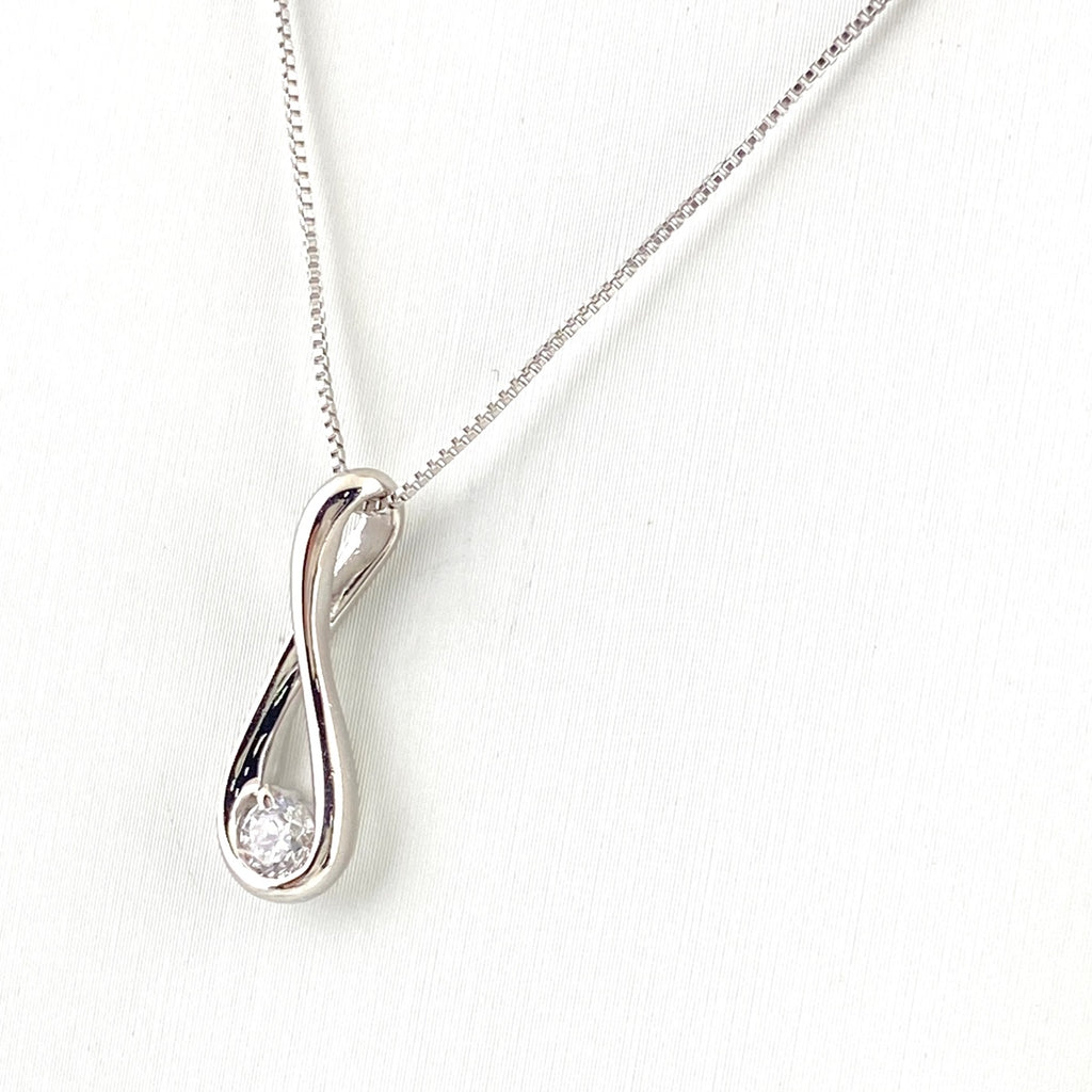 ダイヤモンド デザインネックレス プラチナ ペンダント ネックレス Pt900 Pt850 ダイヤモンド レディース 【中古】nbjwl