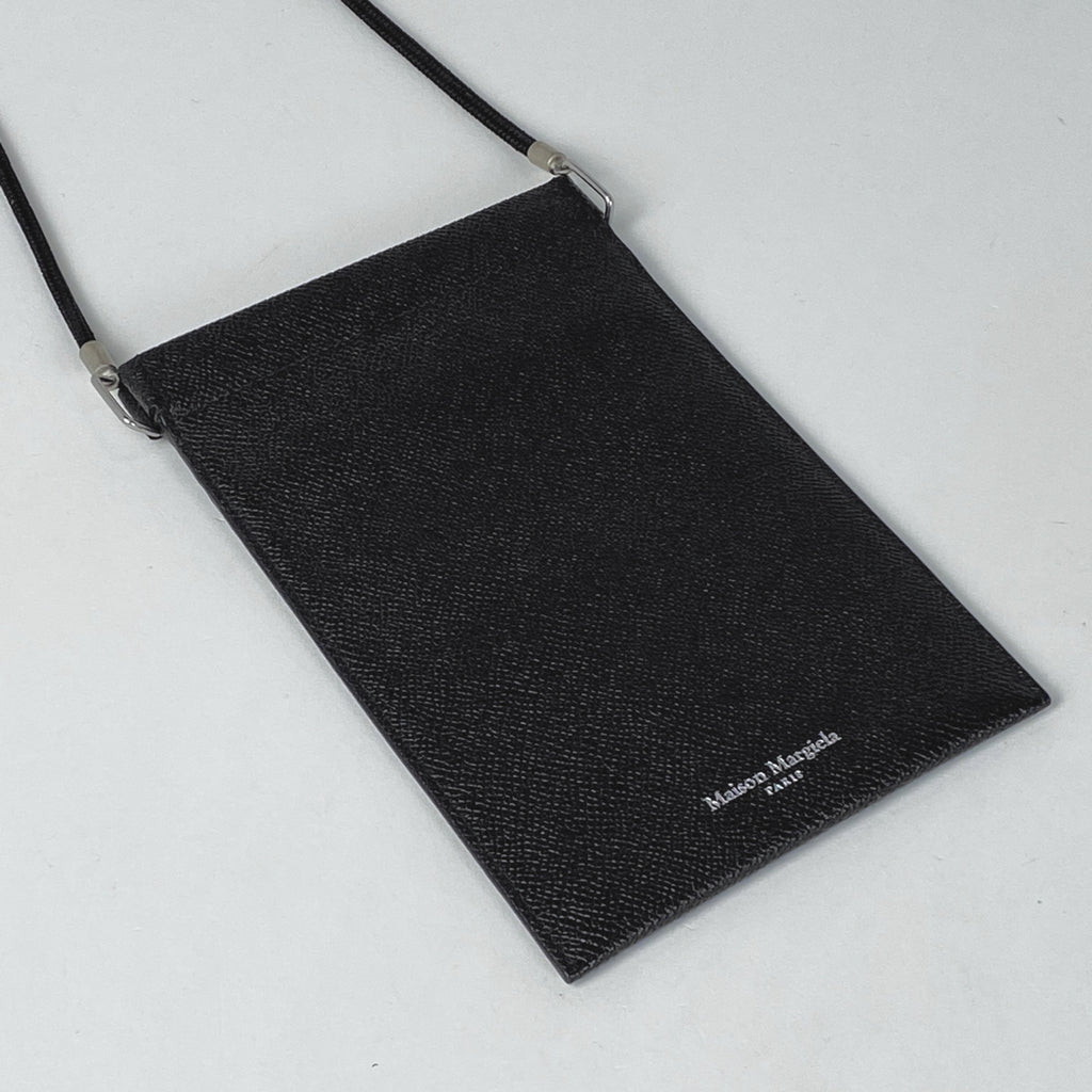 メゾン マルジェラ スマートフォンポーチ ステッチ スマホホルダー ショルダーバッグ レザー ブラック レディース 【中古】brbag