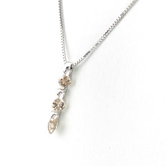 メレダイヤ デザインネックレス WG ホワイトゴールド ペンダント ネックレス K18 WG ダイヤモンド レディース 【中古】nbjwl