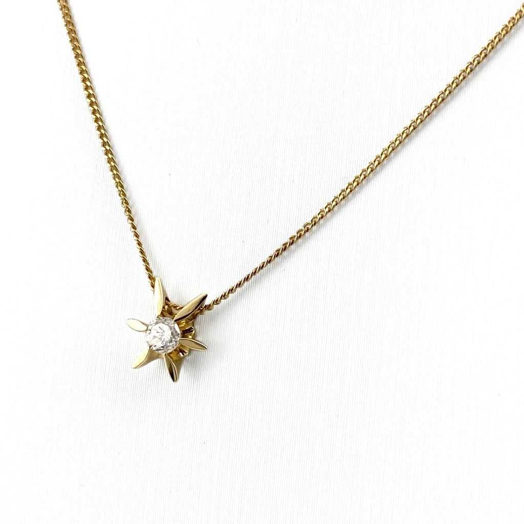 メレダイヤ デザインネックレス YG イエローゴールド ペンダント ネックレス K18 750 ダイヤモンド レディース 【中古】nbjwl