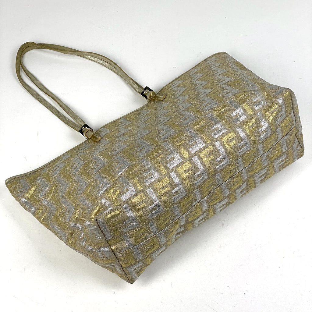 フェンディ ズッカ柄 トートバッグ ショルダーバッグ トートバッグ キャンバス ゴールド 8BH127 レディース 【中古】brbag