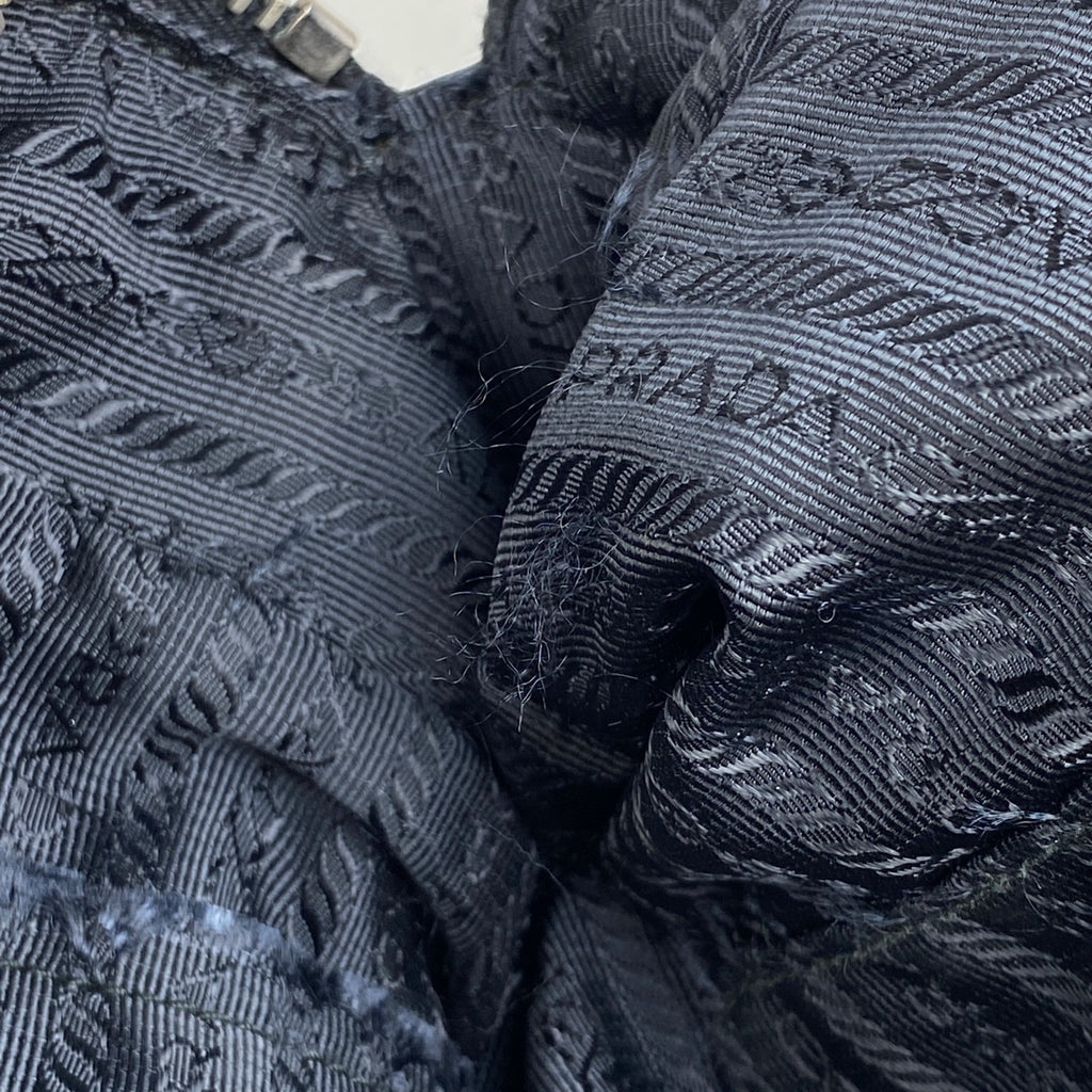 プラダ ロゴプレート ショルダーバッグ ショルダーバッグ テスートナイロン ネロ(ブラック) レディース 【中古】brbag