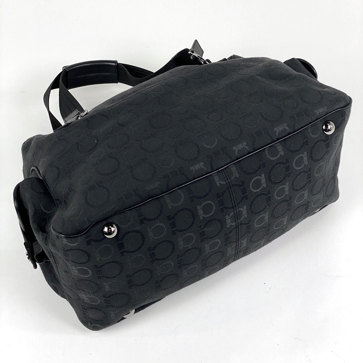 バイセル公式】サルヴァトーレフェラガモ ガンチーニ柄 ボストンバッグ