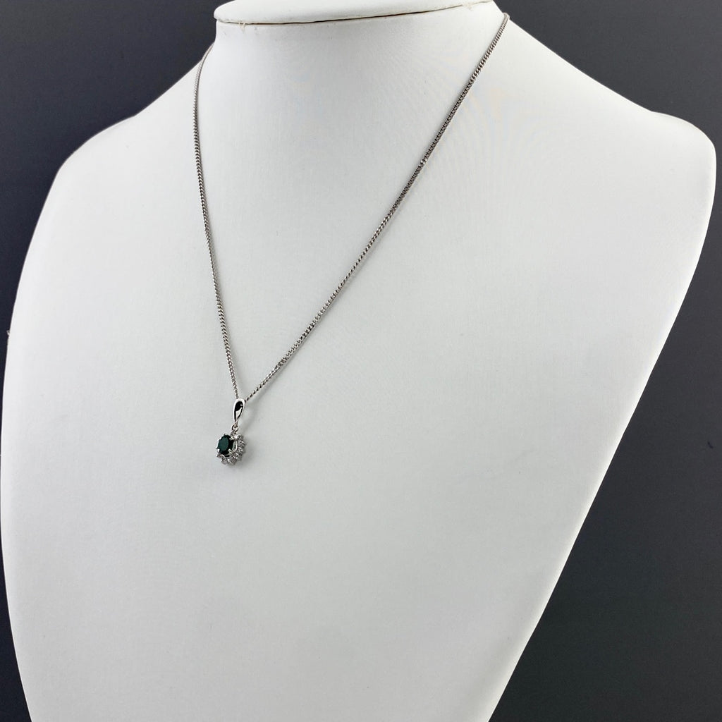 エメラルド デザインネックレス プラチナ ペンダント メレダイヤ ネックレス Pt900 Pt850 エメラルド レディース 【中古】nbjwl