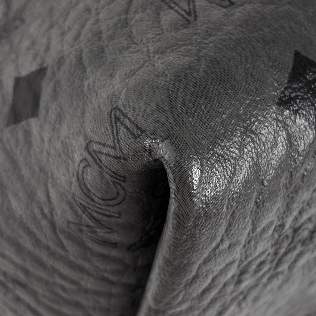 エム・シー・エム ロゴグラム ショルダーバッグ 肩掛け 斜めがけ ショルダーバッグ レザー グレー レディース 【中古】brbag