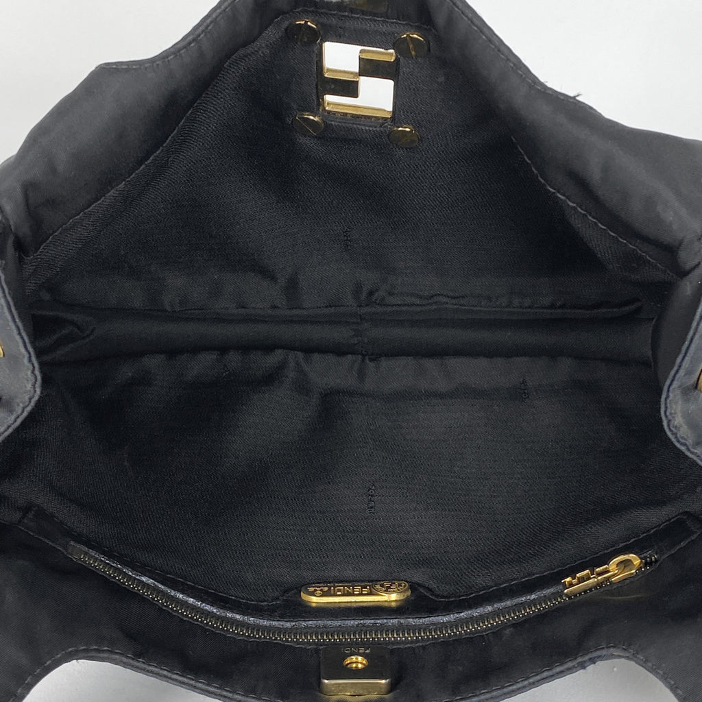 フェンディ ズッカロゴ ショルダーバッグ 肩掛け ショルダーバッグ ナイロン ブラック 15331 レディース 【中古】brbag