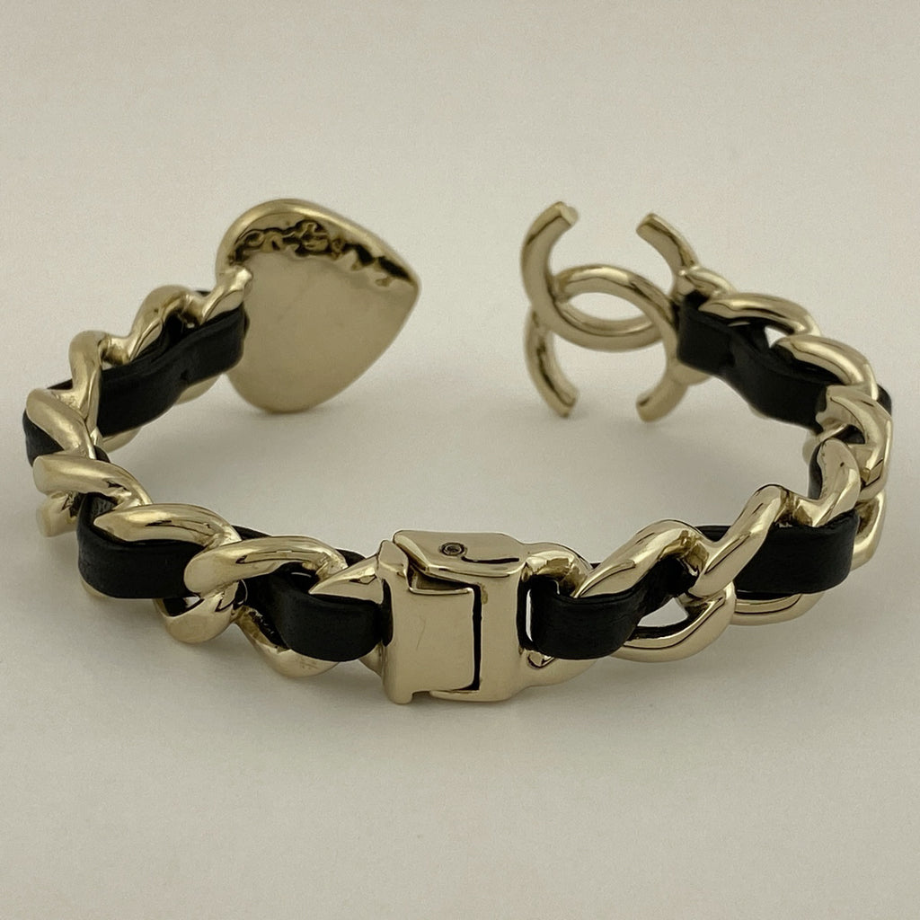 シャネル ココマーク バングル ハート 腕輪 バングル GP レザー ゴールド ブラック レディース 【中古】bracc