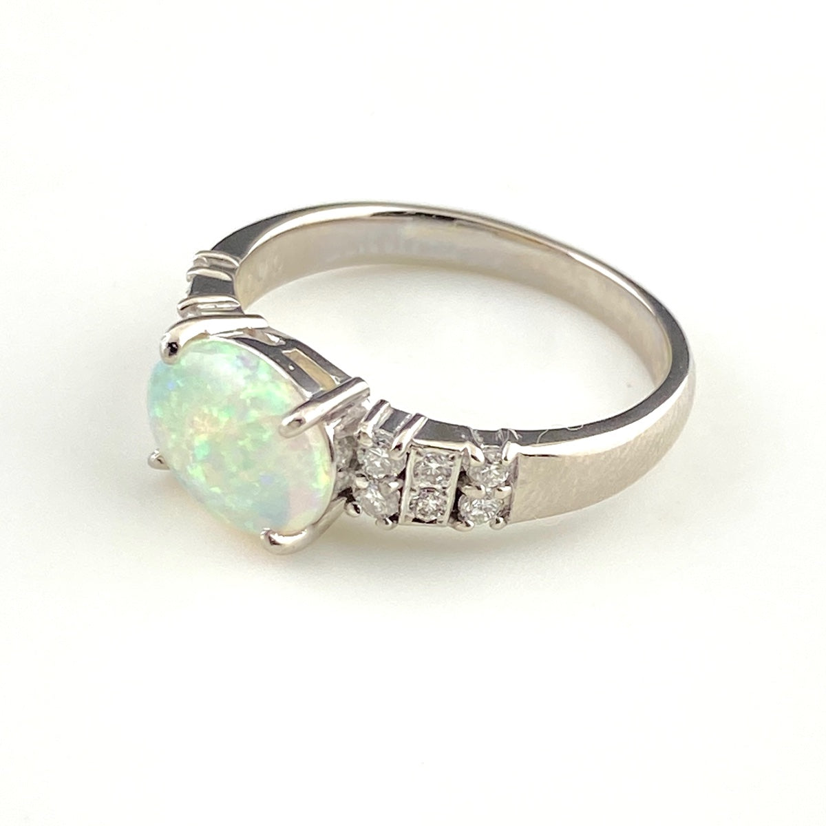 バイセル公式】オパール デザインリング プラチナ メレダイヤ 指輪