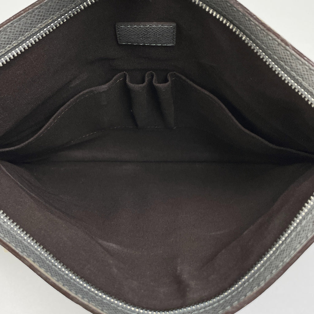 ルイ・ヴィトン サシャ 斜め掛け ショルダーバッグ タイガ グラシエ(グレー) M32630 MB2132 メンズ 【中古】brbag