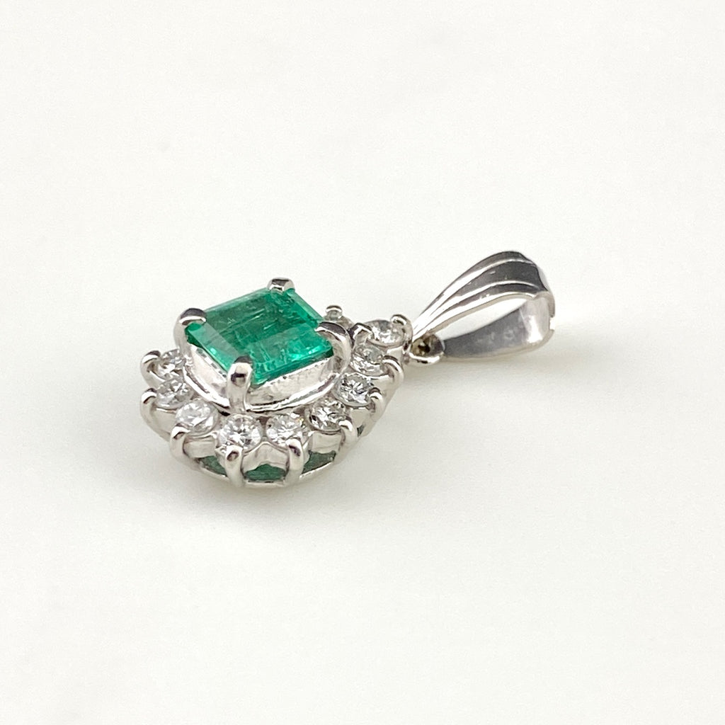 エメラルド ペンダントトップ プラチナ メレダイヤ ペンダントトップ Pt850 エメラルド ダイヤモンド レディース 【中古】nbjwl