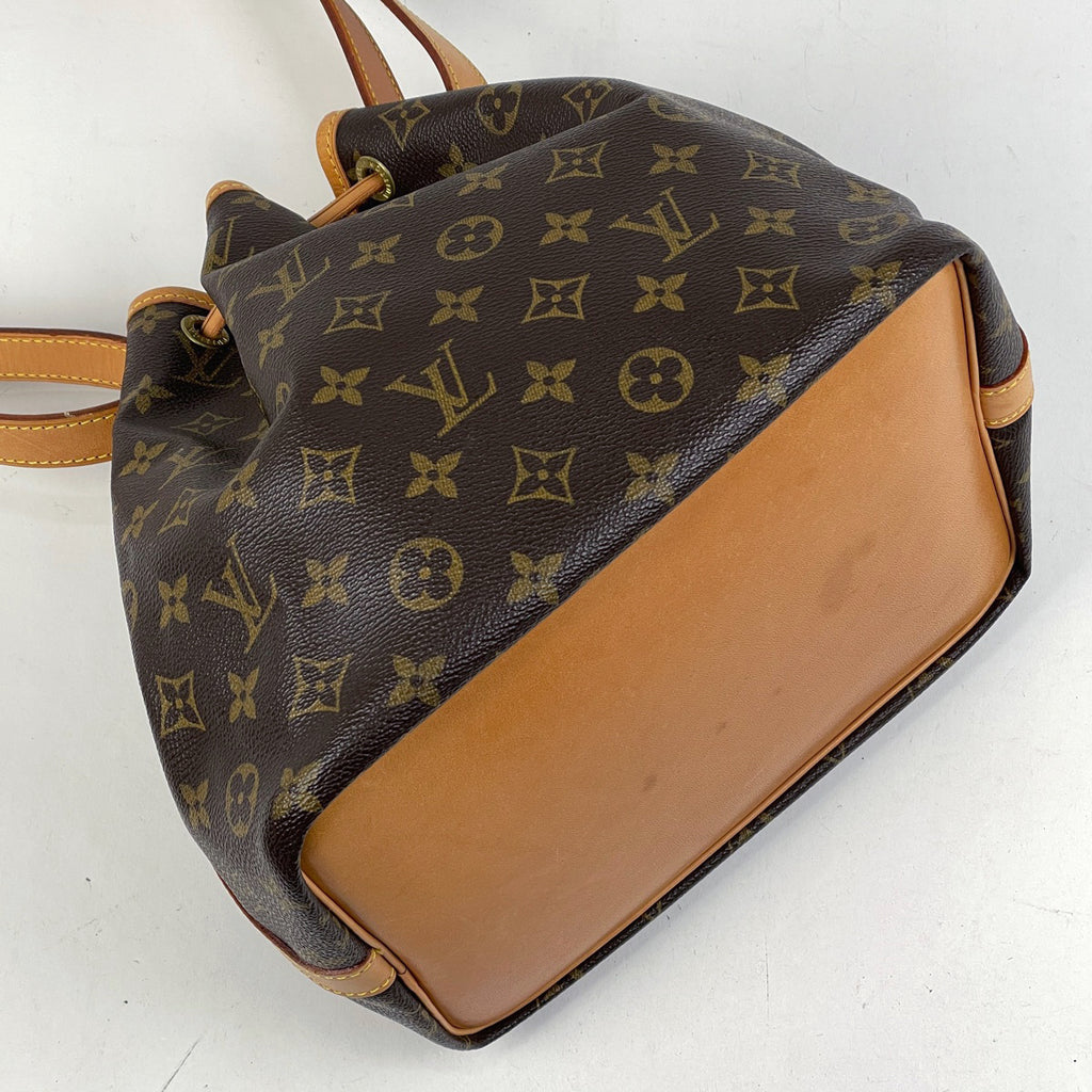 ルイ・ヴィトン プチ ノエ ワンショルダー 肩掛け 巾着型 ショルダーバッグ モノグラム ブラウン M42226 レディース 【中古】brbag