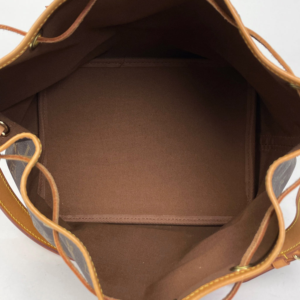 ルイ・ヴィトン プチ ノエ ワンショルダー 肩掛け 巾着型 ショルダーバッグ モノグラム ブラウン M42226 レディース 【中古】brbag