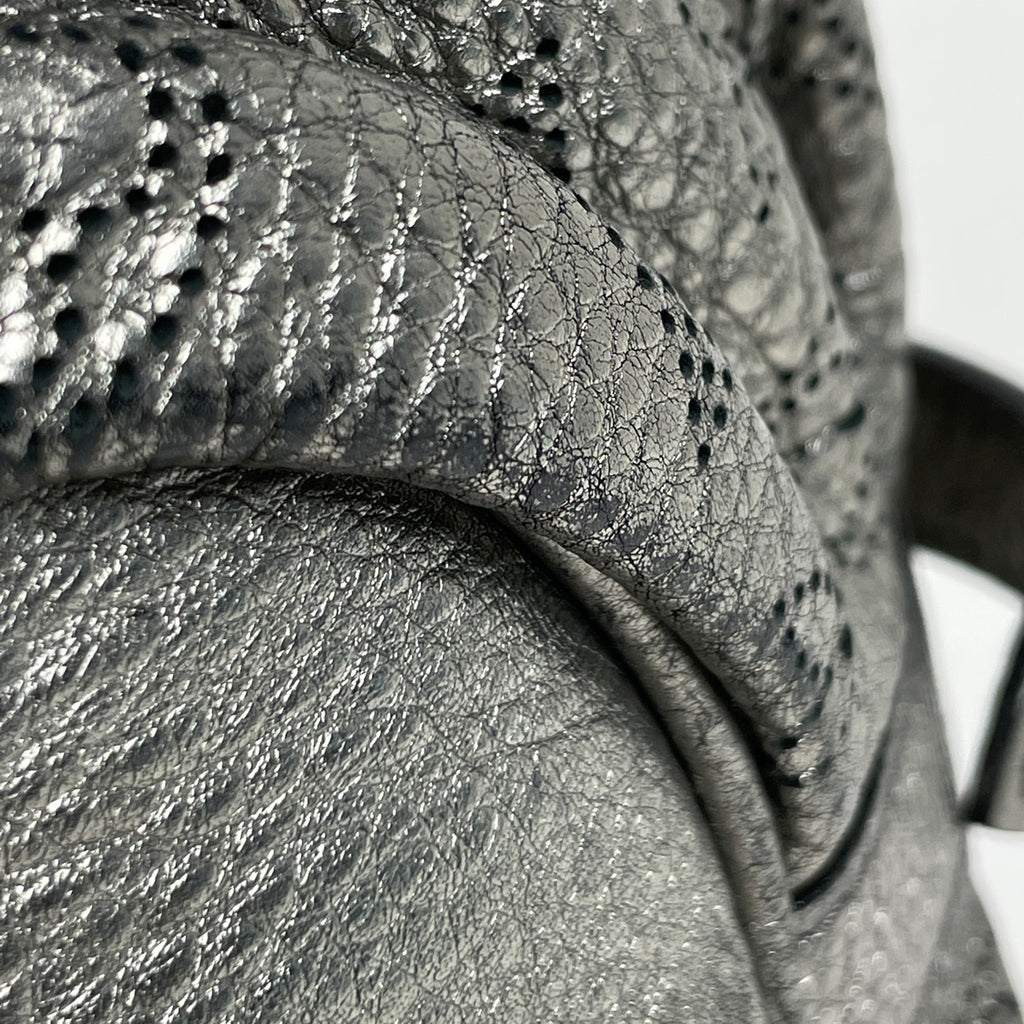 ルイ・ヴィトン XS パンチング ショルダーバッグ モノグラムマヒナ アルジャン(シルバー) M95718 レディース 【中古】brbag