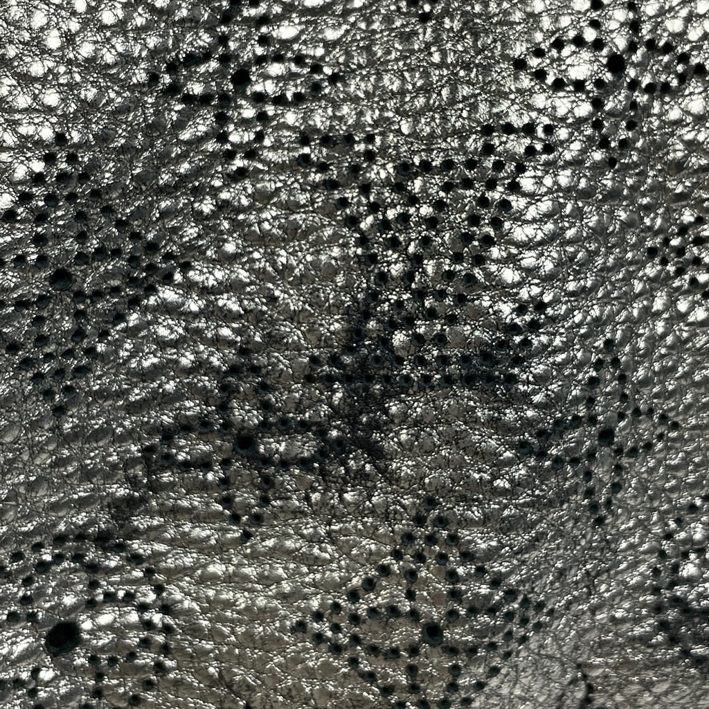 ルイ・ヴィトン XS パンチング ショルダーバッグ モノグラムマヒナ アルジャン(シルバー) M95718 レディース 【中古】brbag