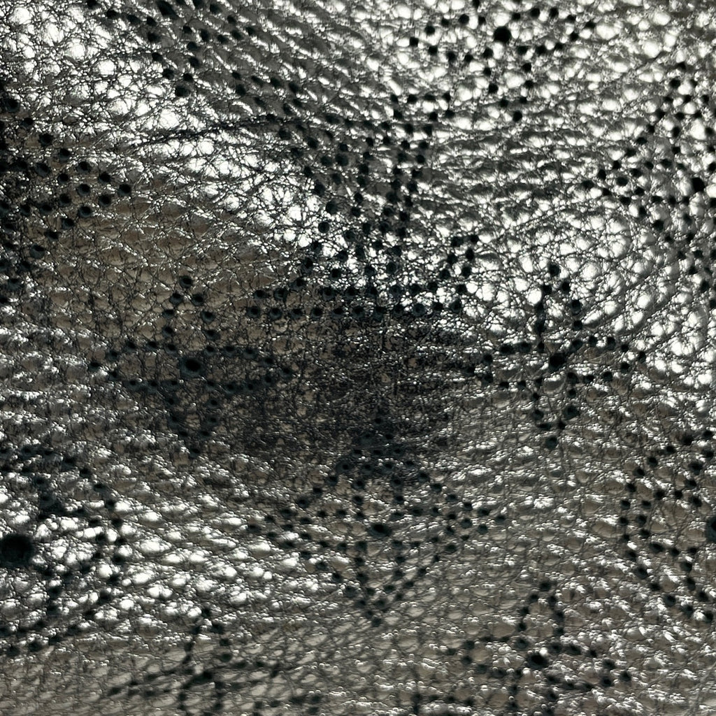 ルイ・ヴィトン XS パンチング ショルダーバッグ モノグラムマヒナ アルジャン(シルバー) M95718 レディース 【中古】brbag