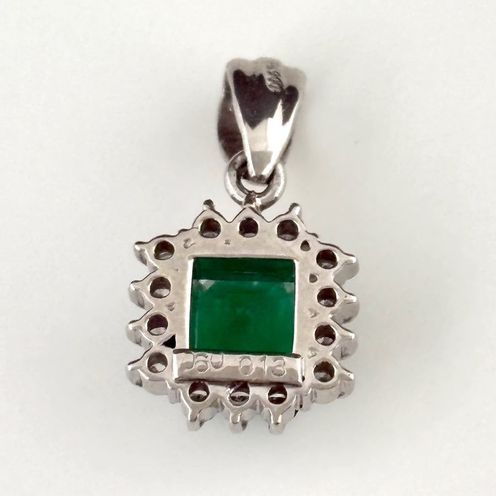 エメラルド ペンダントトップ プラチナ メレダイヤ ペンダントトップ Pt900 エメラルド ダイヤモンド レディース ノンブランドジュエリー 【中古】nbjwl
