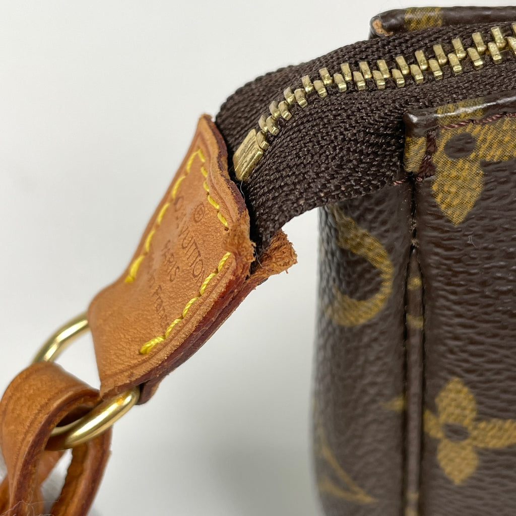 ルイ・ヴィトン ポシェット アクセソワール メイク コスメ アクセサリーポーチ モノグラム ブラウン M51980 レディース 【中古】brbag