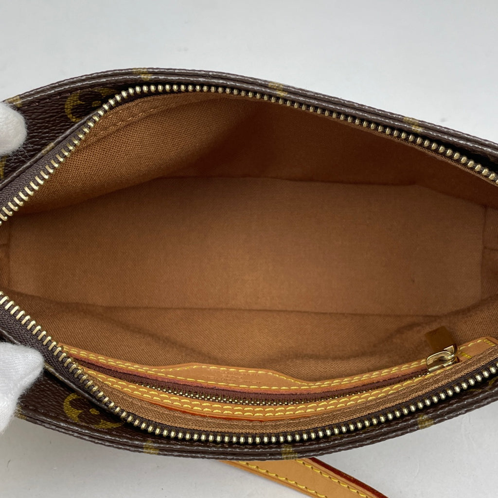 ルイ・ヴィトン トロター 斜め掛け ポシェット ショルダーバッグ モノグラム ブラウン M51240 レディース 【中古】brbag