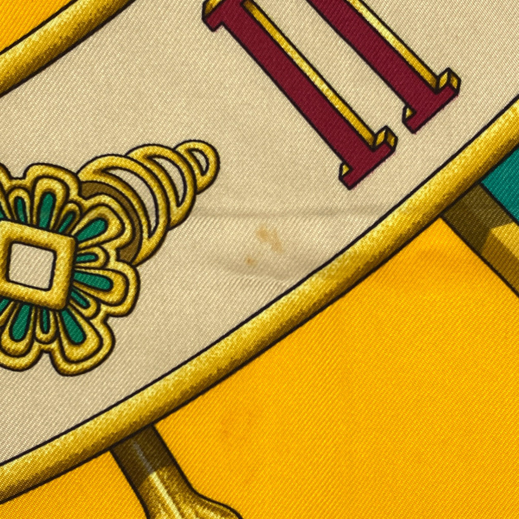 エルメス カレ 90 CARPE DIEM 今日一日を楽しむ 太陽 月 星 スカーフ シルク レッド ゴールド マルチカラー レディース 【中古】brbag