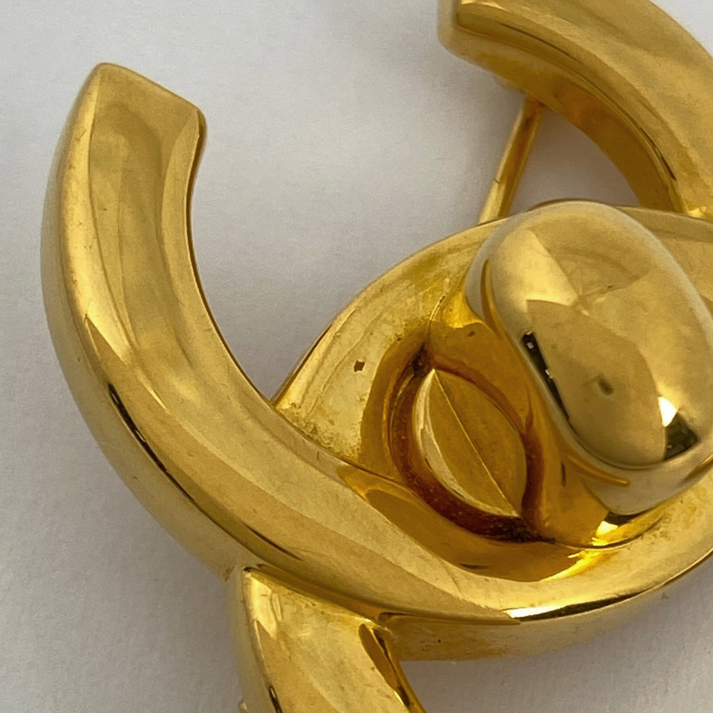 シャネル ターンロック ブローチ ココマーク ブローチ GP ゴールド レディース 【中古】bracc