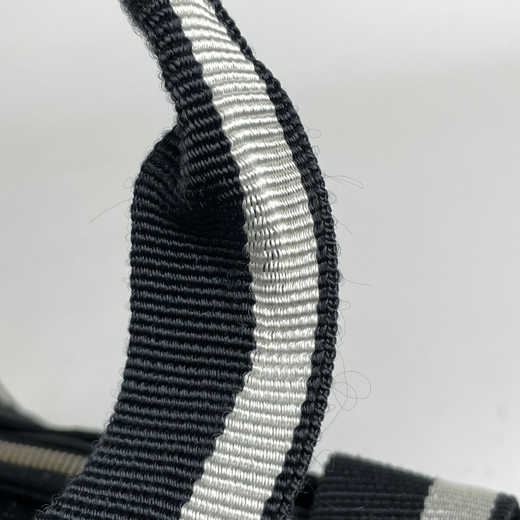 シャネル 旧トラベルライン ハンドバッグ 旅行バッグ ボストンバッグ ハンドバッグ ナイロン ブラック レディース 【中古】brbag