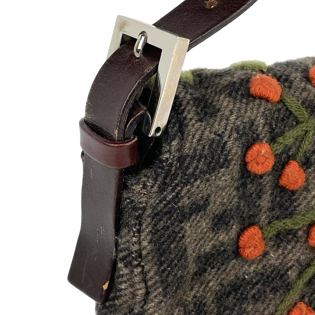 フェンディ ズッカ柄 マンマバケット 刺繍 ハンドバッグ ショルダーバッグ ファブリック ブラウン レディース 【中古】brbag