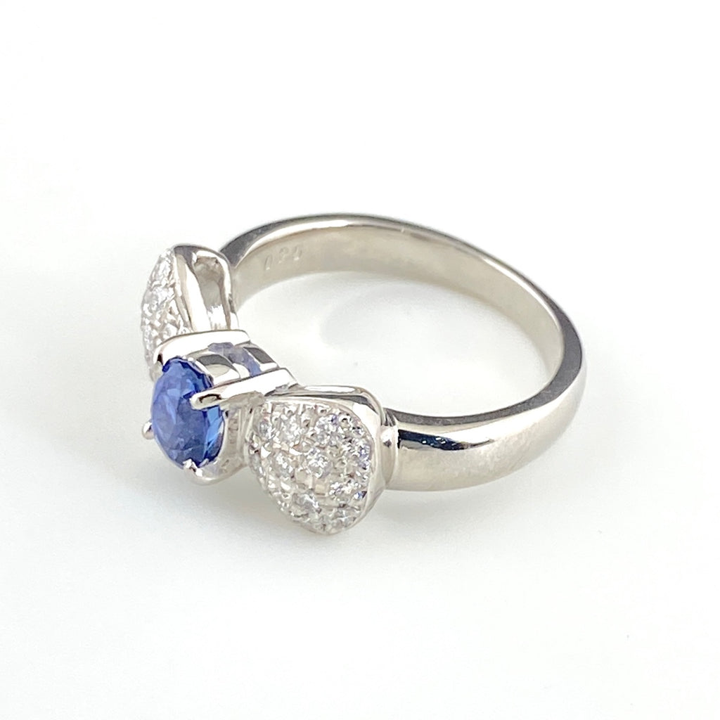 リボンモチーフ デザインリング プラチナ 指輪 メレダイヤ サファイア リング 6.5号 Pt900 サファイア ダイヤモンド レディース 【中古】nbjwl