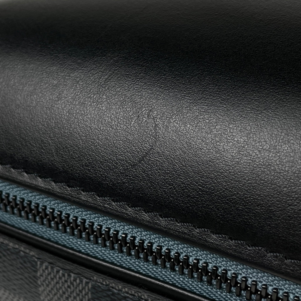 ルイ・ヴィトン ディスカバリー バムバッグ ウエストバッグ ボディバッグ ダミエグラフィット ノワール(ブラック) N40187 メンズ 【中古】brbag