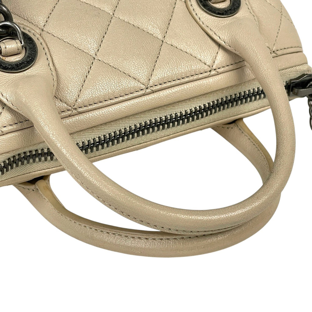 シャネル ココマーク チェーン ショルダーバッグ ハンドバッグ マトラッセ カンボン ロゴ ショルダーバッグ レザー ライトベージュ レディース 【中古】brbag