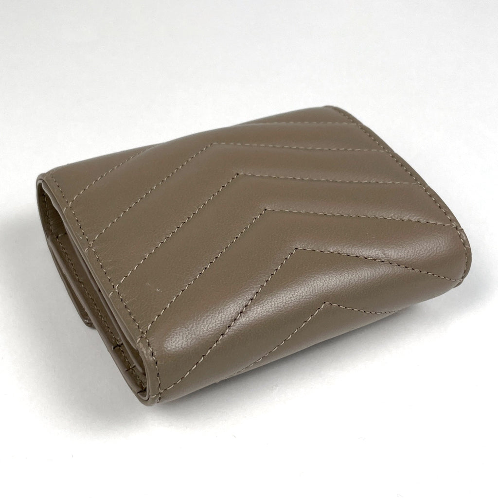 イヴ・サンローラン YSL カサンドラ コンパクトウォレット 札入れ 小銭入れ 三つ折り財布 レザー ベージュ 692061 レディース 【中古】brbag