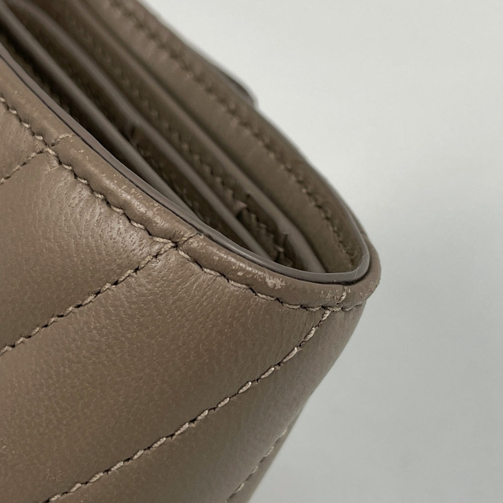 イヴ・サンローラン YSL カサンドラ コンパクトウォレット 札入れ 小銭入れ 三つ折り財布 レザー ベージュ 692061 レディース 【中古】brbag