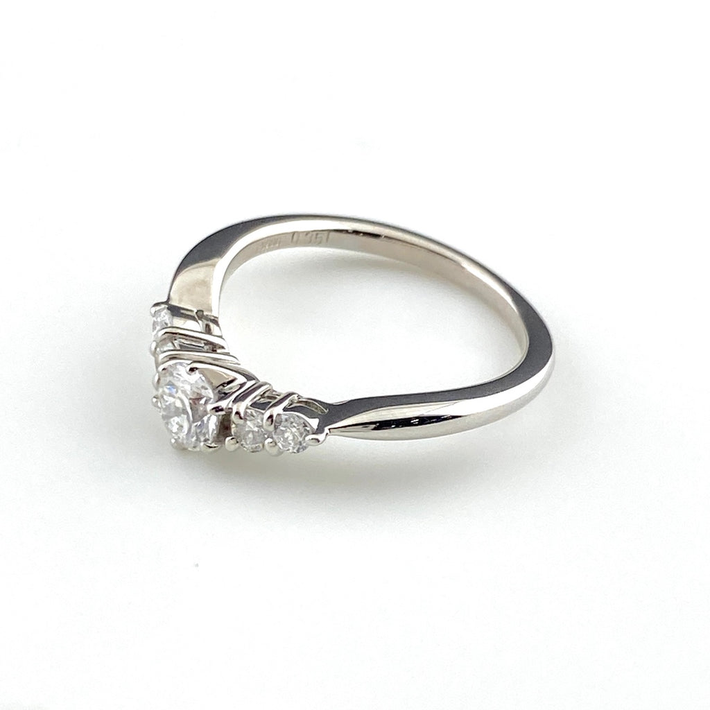 ダイヤモンド デザインリング プラチナ 指輪 メレダイヤ リング 9.5号 Pt900 ダイヤモンド レディース 【中古】nbjwl