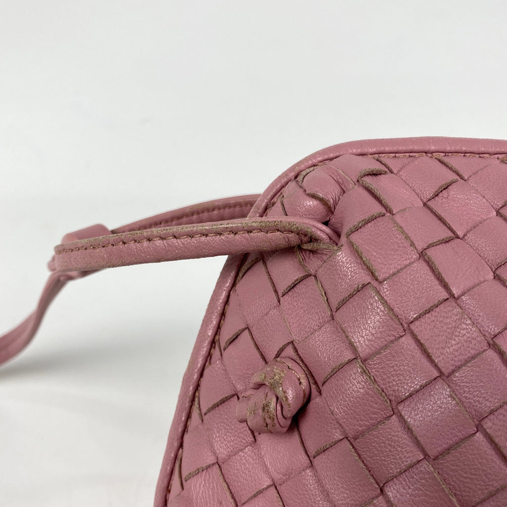 ボッテガヴェネタ イントレチャート ショルダーバッグ ナッパ 斜め掛け ショルダーバッグ レザー ピンク 245354 レディース 【中古】brbag