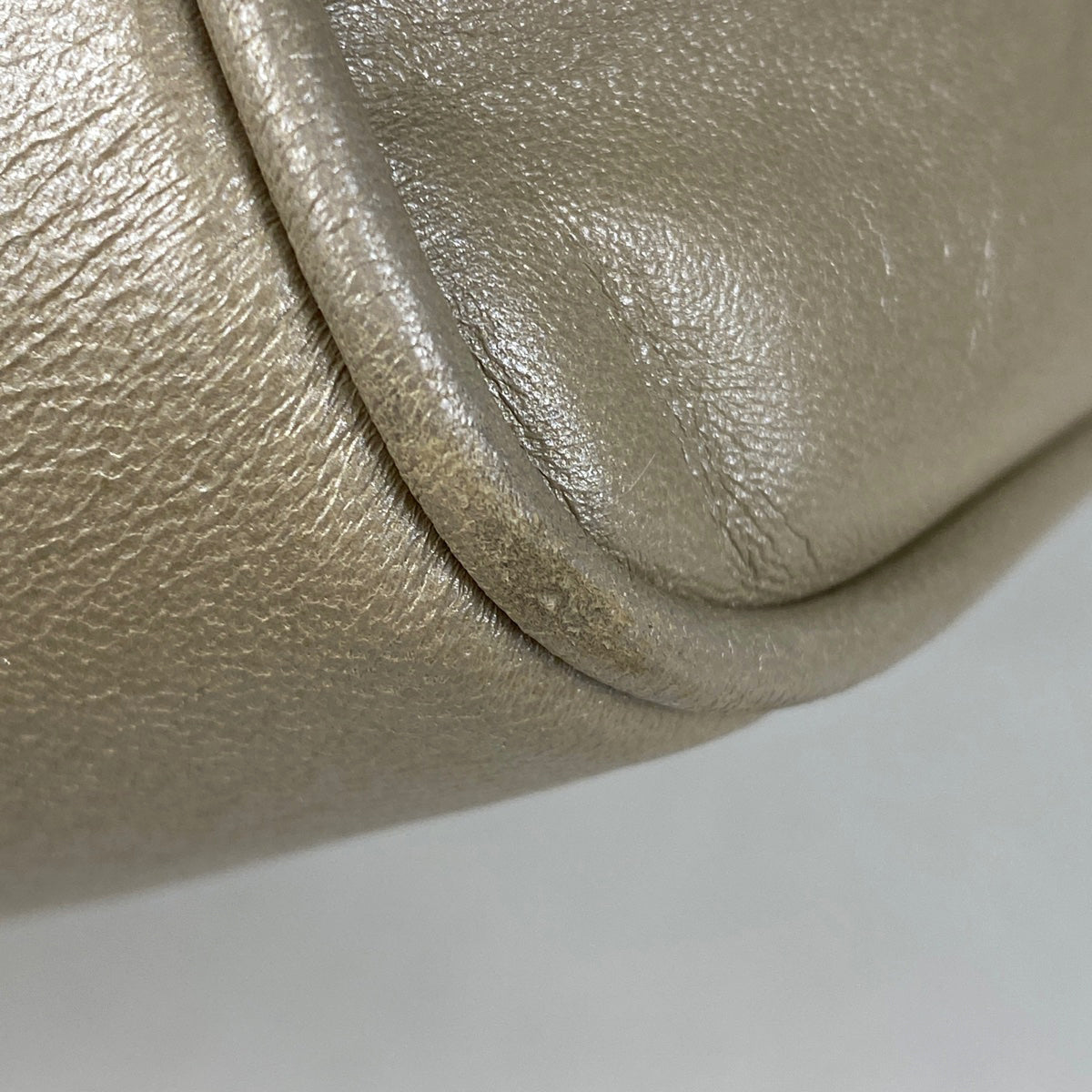 【美品】ロエベ アマソナ36 ベージュ レザー アナグラム ハンドバッグ バイセル公式】ロエベ アマソナ 36 アナグラム ハンドバッグ