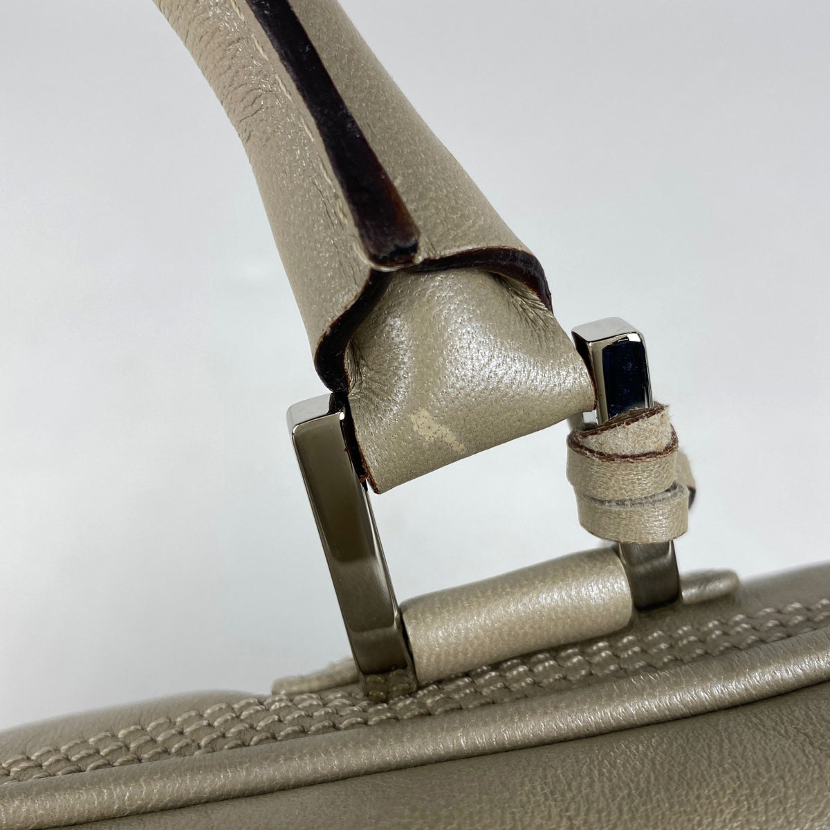 【美品】ロエベ アマソナ36 ベージュ レザー アナグラム ハンドバッグ LOEWE ロエベ アマソナ36 ハンドバッグ レザー ベージュ