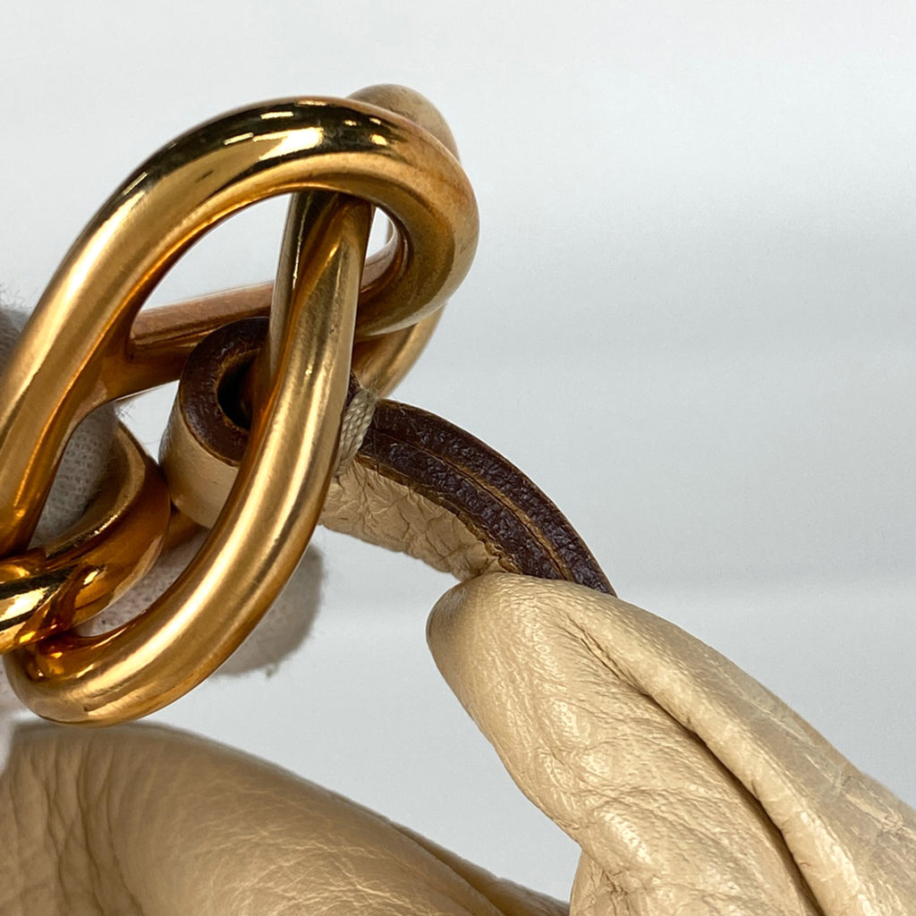 プラダ ショルダーバッグ レザー クリーム レディース 中古 brbag