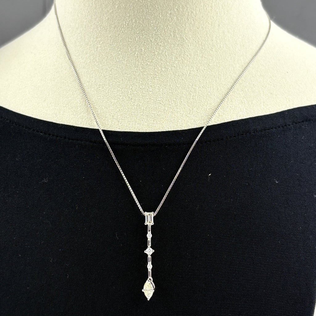 メレダイヤ デザインネックレス プラチナ ペンダント ネックレス Pt900 Pt850 ダイヤモンド レディース 【中古】nbjwl