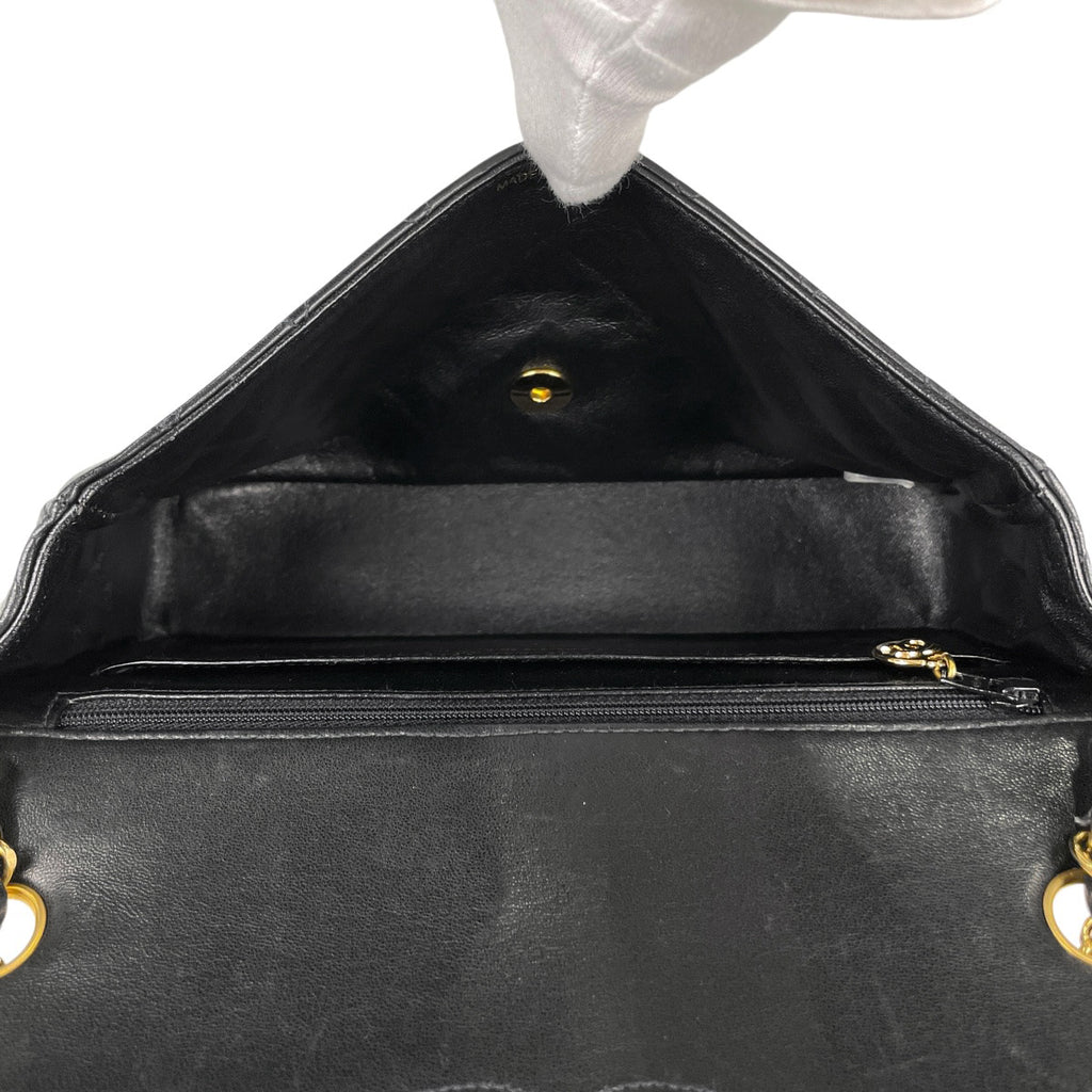 シャネル マトラッセ シングルフラップ チェーン ショルダーバッグ ココマーク ショルダーバッグ レザー ブラック マトラッセ25 レディース 【中古】brbag